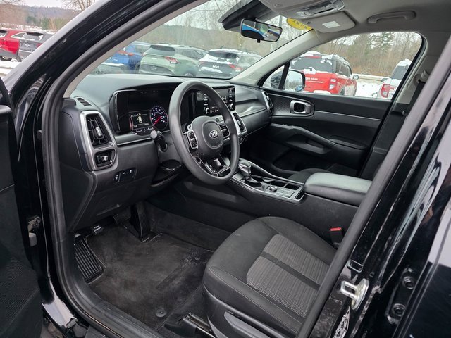 Used 2021 Kia Sorento LX image 14