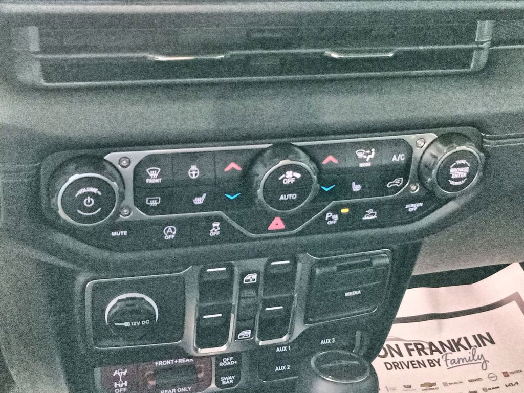 New 2026 Jeep Gladiator Rubicon AWD/4WD image 23
