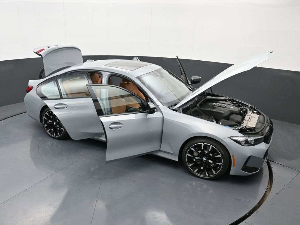 New 2025 BMW 330i xDrive Sedan w/ M Sport Package image 40
