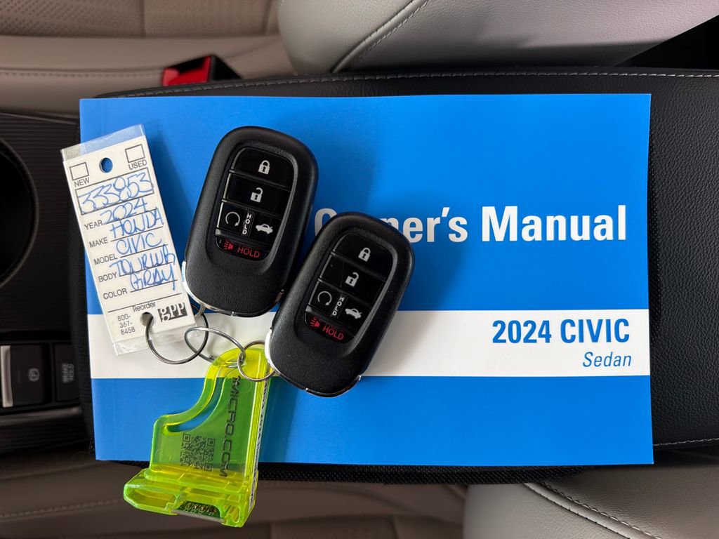 Used 2024 Honda Civic Touring image 34