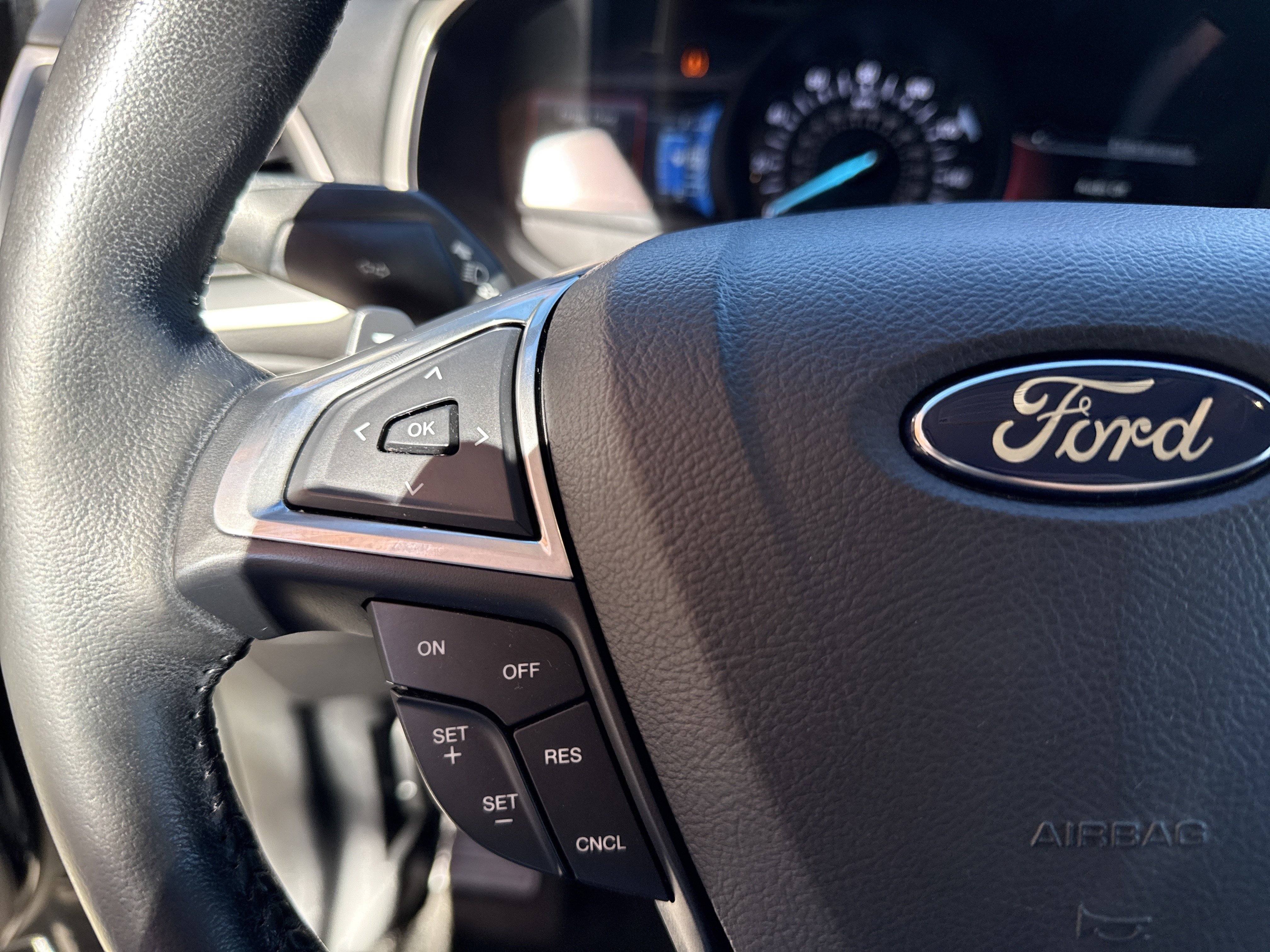 Used 2015 Ford Edge SEL w/ Equipment Group 201A image 24