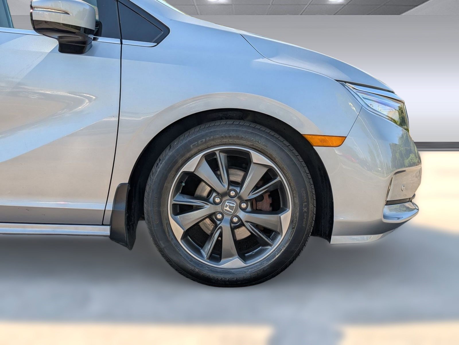 Used 2023 Honda Odyssey Elite image 12