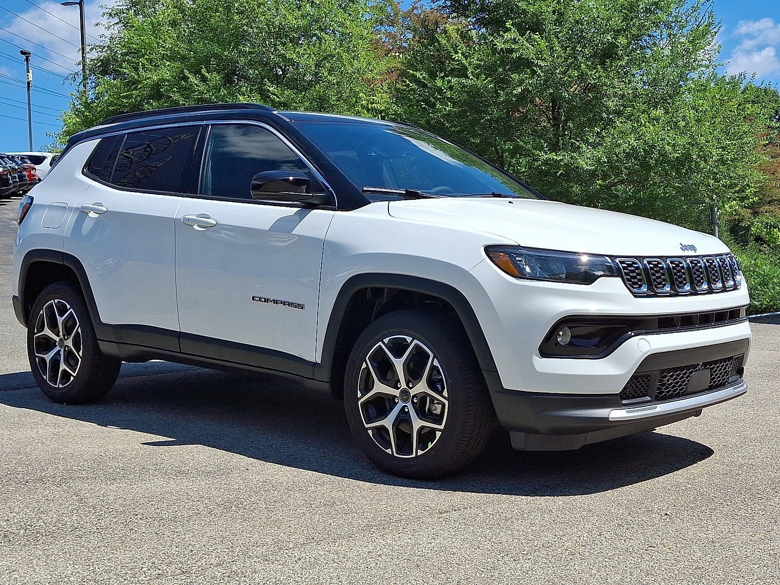 New 2026 Jeep Compass Limited w/ Sun, Sound & Navigation Group AWD/4WD image 2