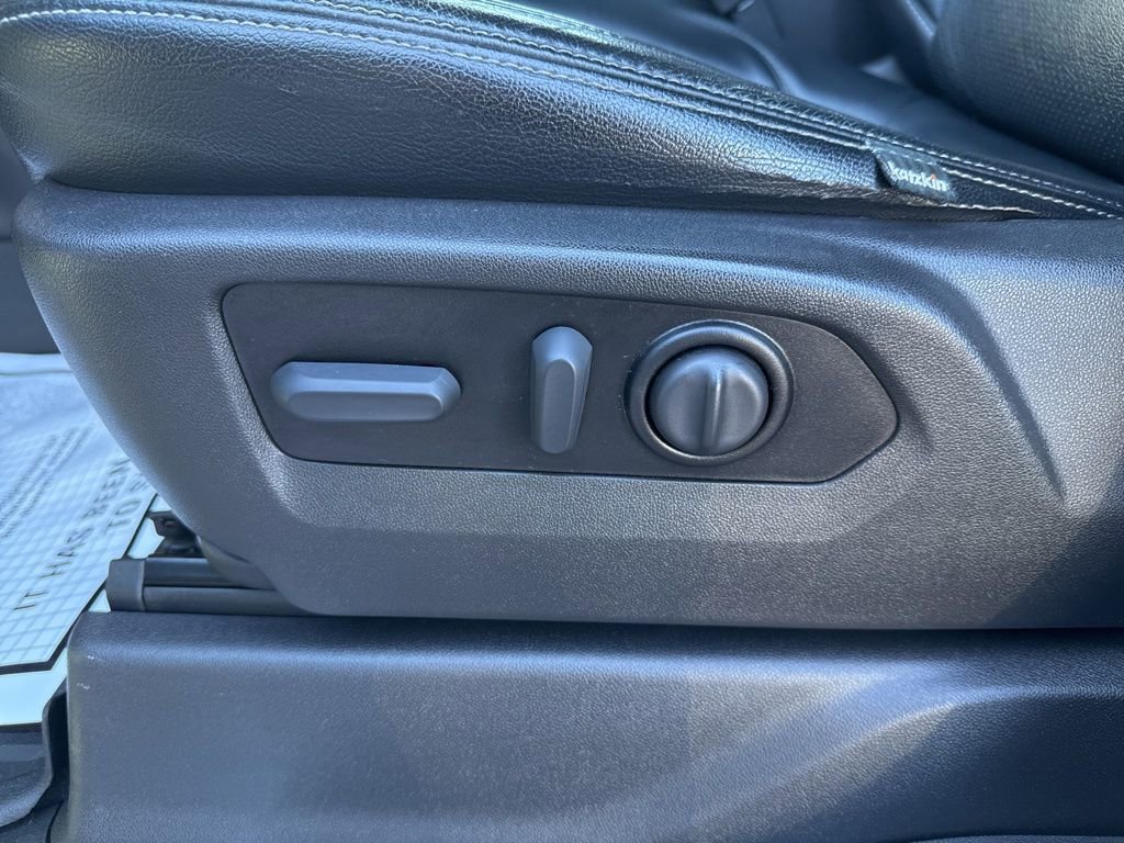 Used 2021 Chevrolet Silverado 1500 LT Trail Boss w/ LPO, Dark Essentials Package image 15