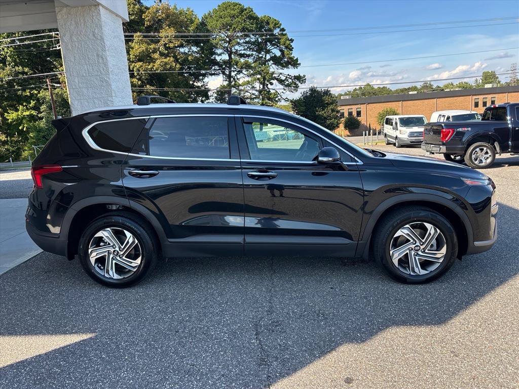 Used 2023 Hyundai Santa Fe SEL FWD image 20