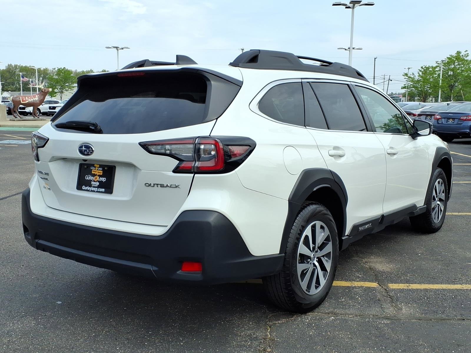 Used 2025 Subaru Outback Premium AWD/4WD image 12