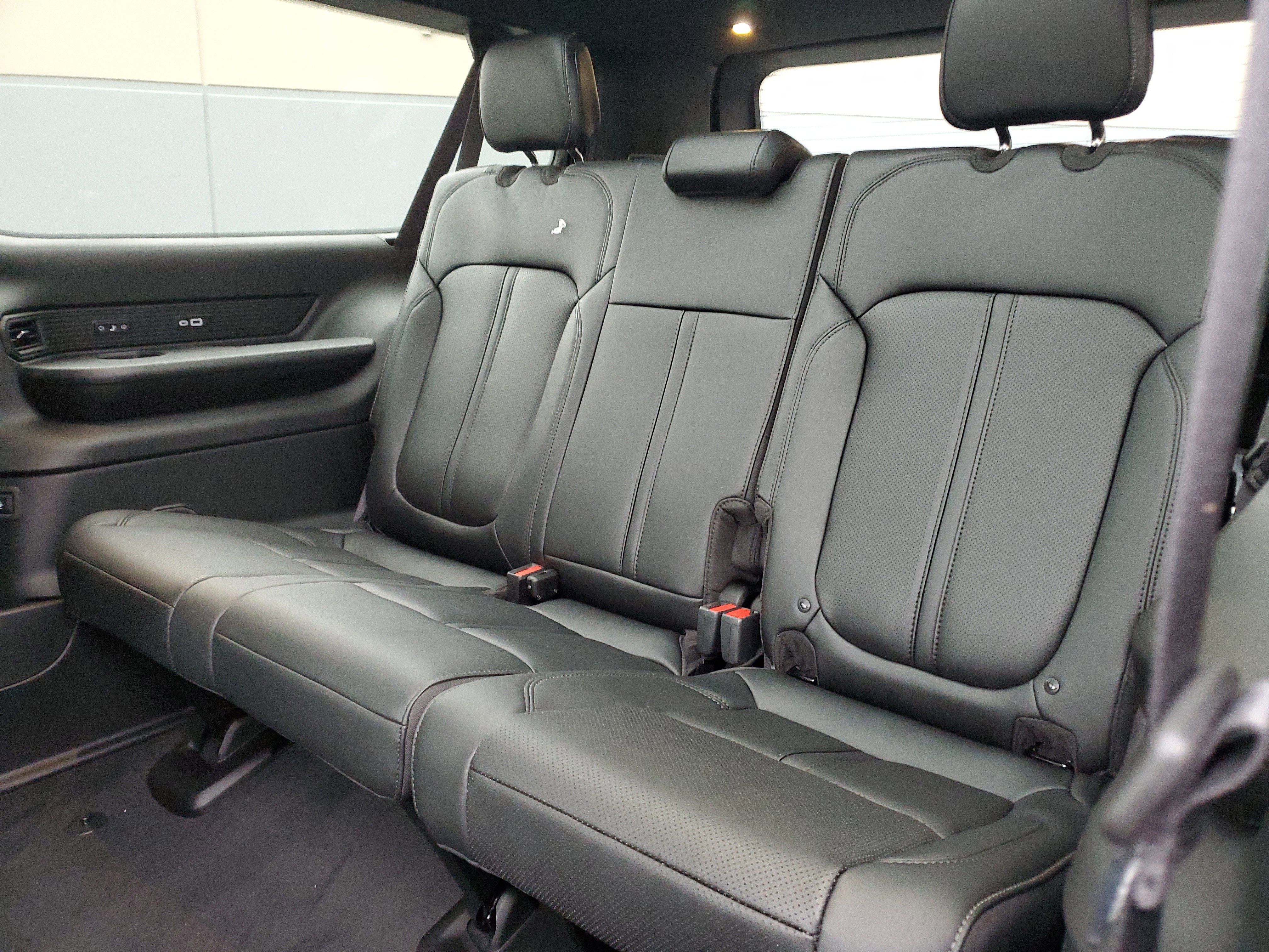 New 2026 Jeep Grand Wagoneer L Limited image 25