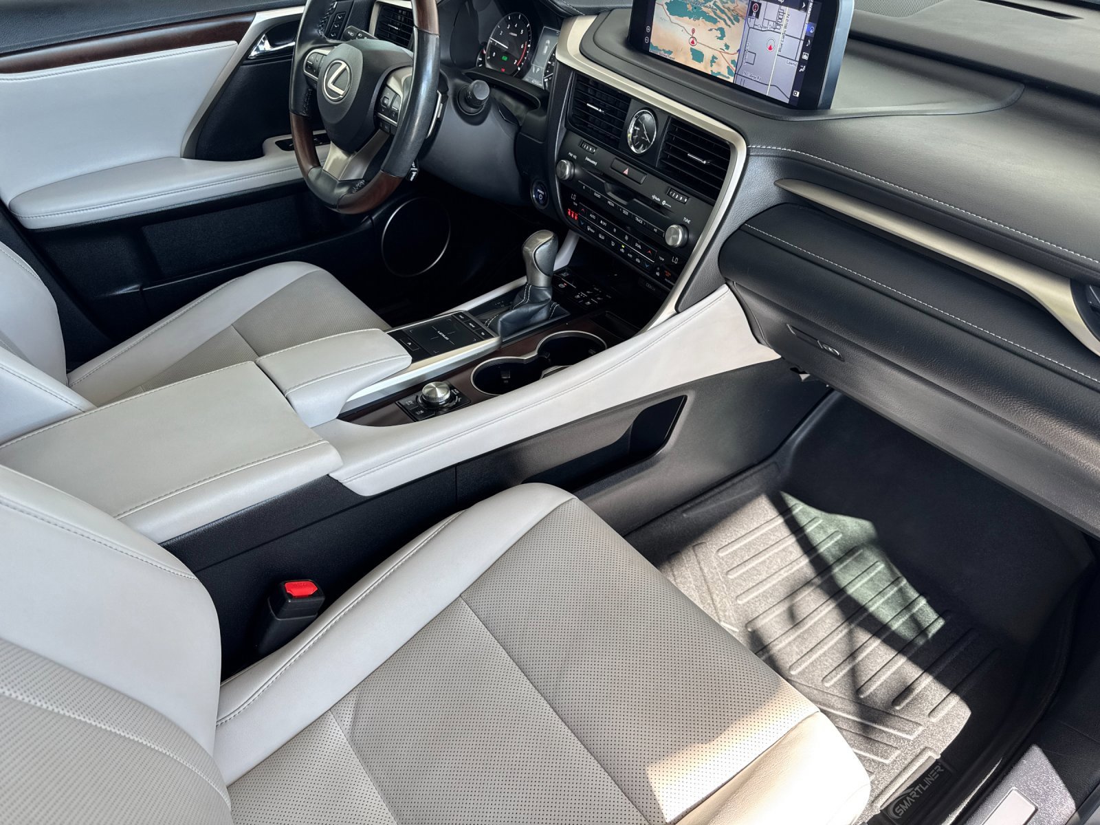 Used 2022 Lexus RX 450h AWD w/ Premium Package image 17