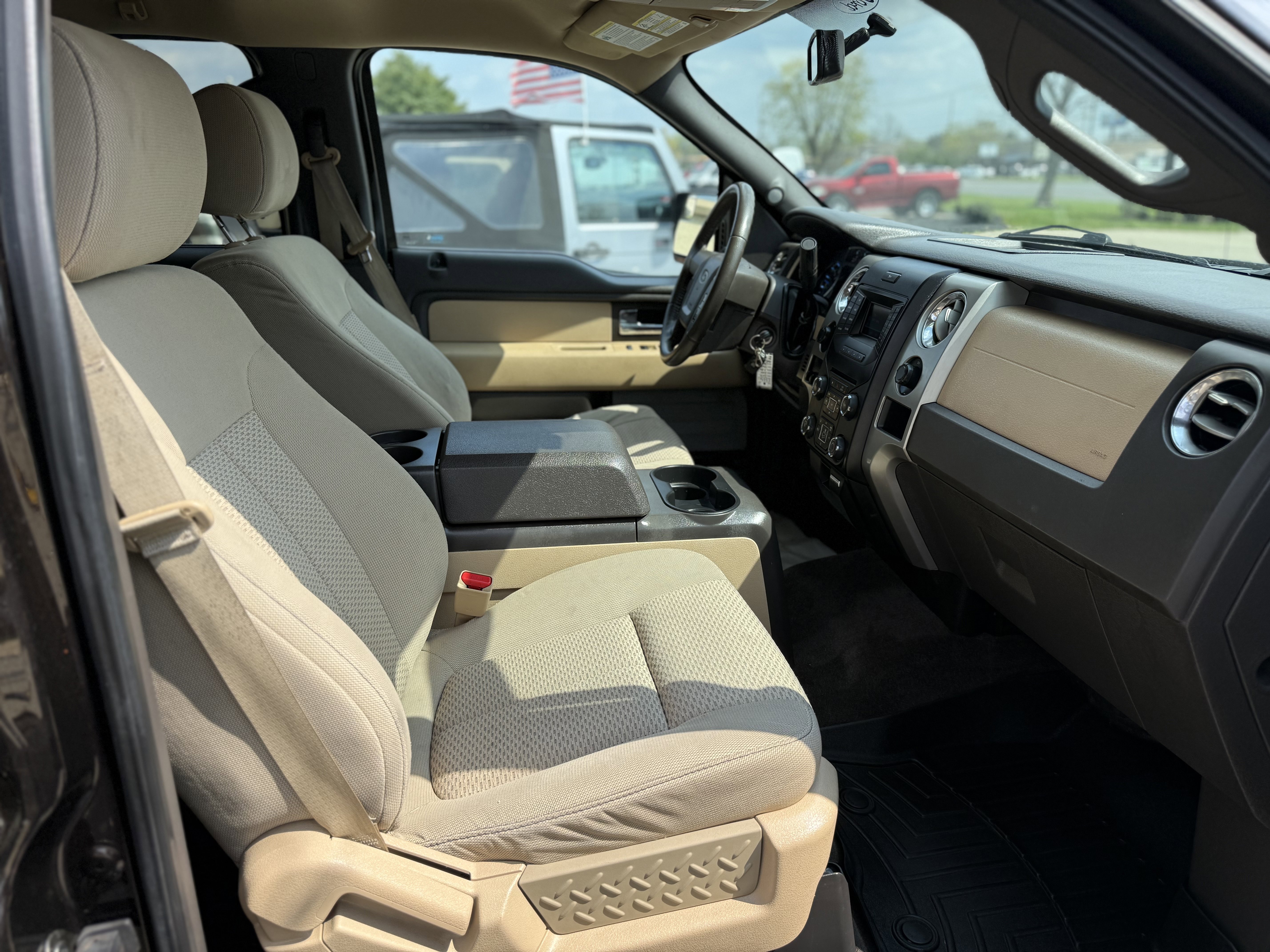 Used 2014 Ford F150 XLT w/ Equipment Group 302A Luxury image 12
