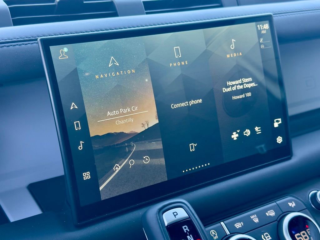 Used 2025 Land Rover Defender 110 X-Dynamic SE image 16