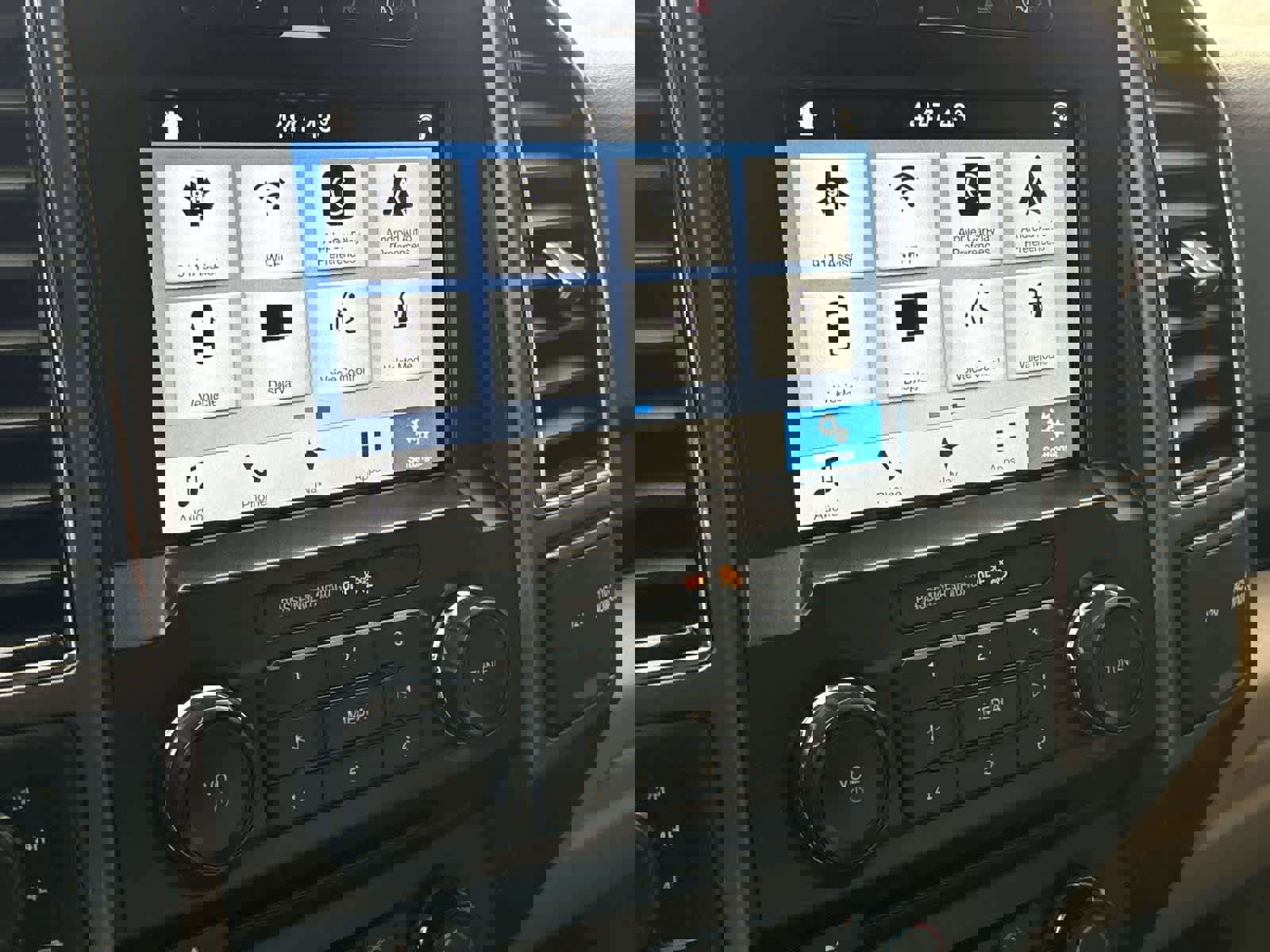 Used 2018 Ford F150 XLT w/ Equipment Group 302A Luxury image 21