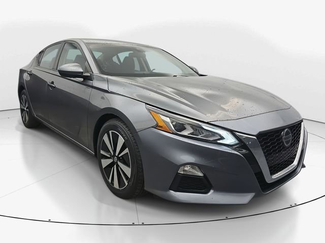 Used 2022 Nissan Altima 2.5 SV image 2