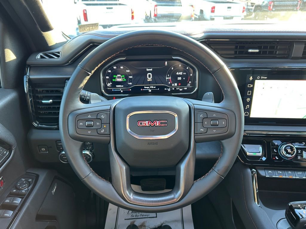 Used 2025 GMC Sierra 1500 AT4 w/ Technology Package image 4