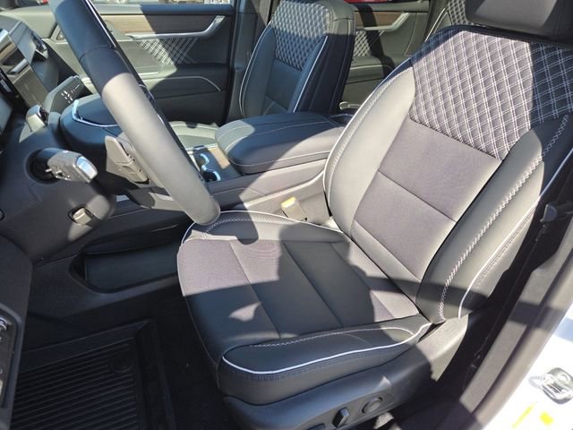 New 2026 GMC Acadia Denali w/ Super Cruise Package image 31