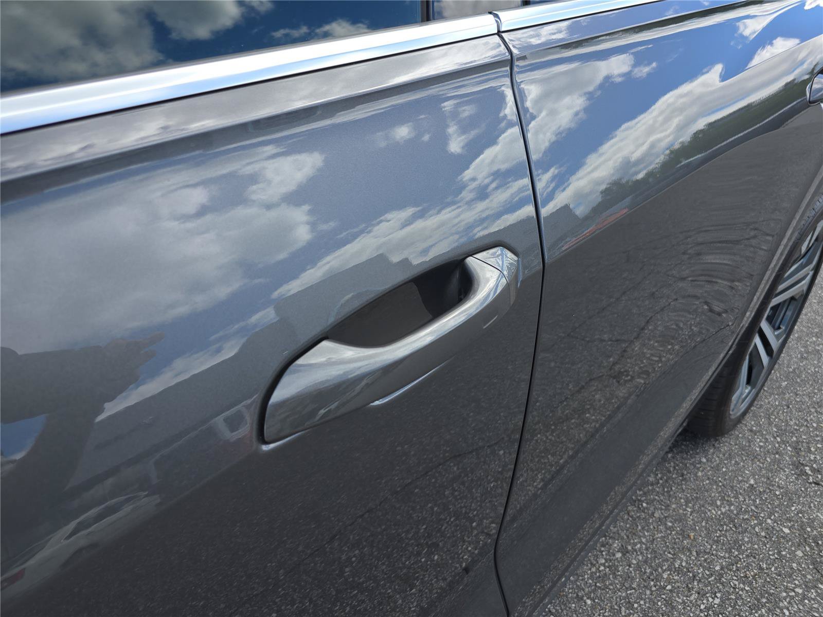 Used 2019 Audi Q8 Premium Plus AWD/4WD image 12