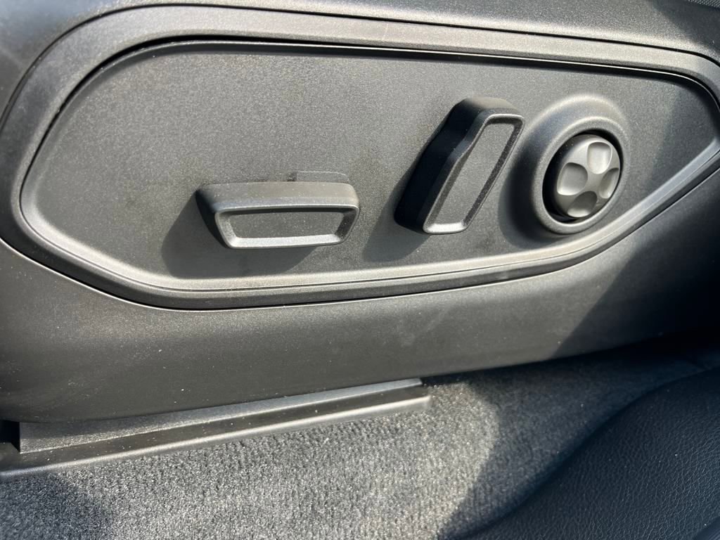 New 2025 Jeep Grand Cherokee L Laredo w/ Luxury Tech Group I image 12