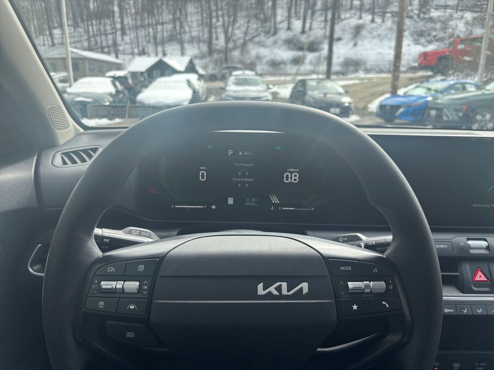 Used 2025 Kia K4 LXS image 28