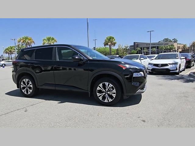 Used 2023 Nissan Rogue SV image 32