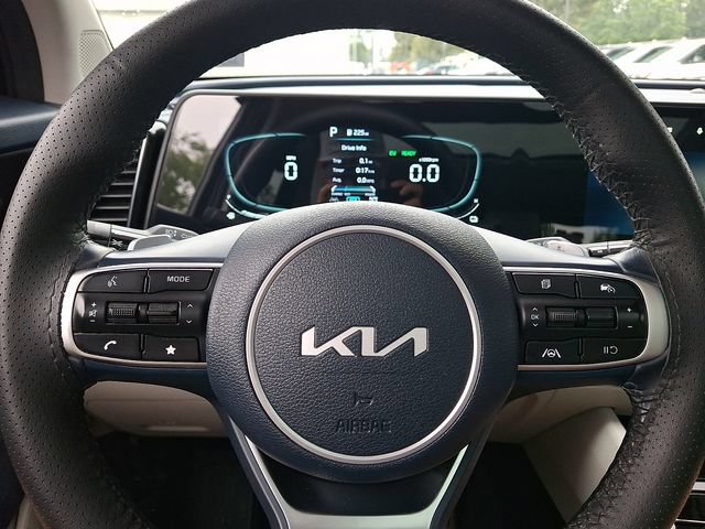 Certified 2025 Kia Sportage EX AWD/4WD image 19