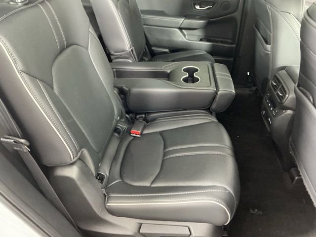 Used 2023 Honda Pilot Elite image 12