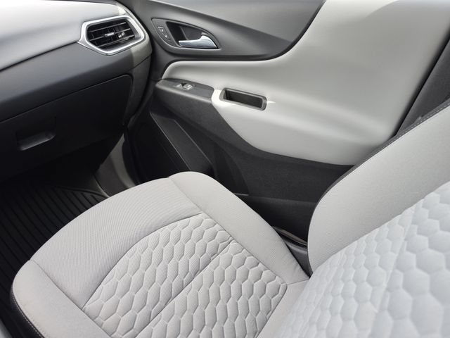 Used 2018 Chevrolet Equinox LT FWD image 18
