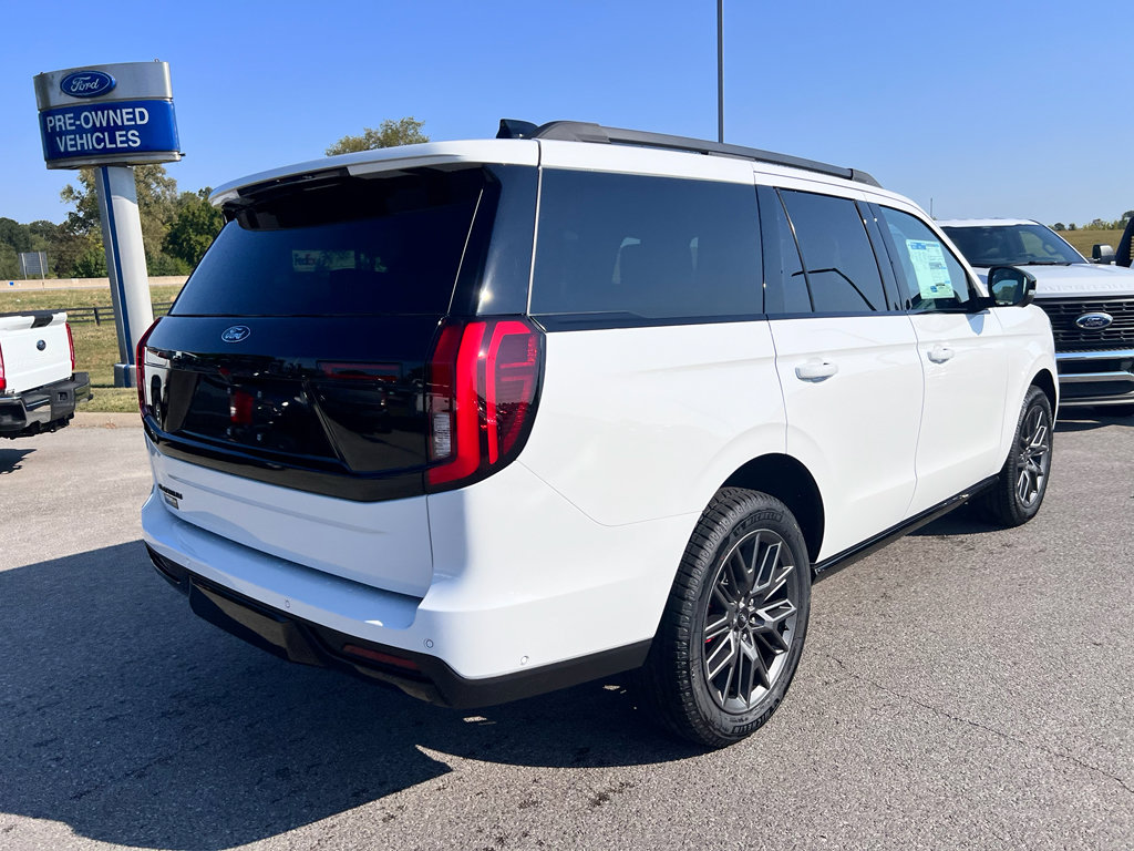 New 2025 Ford Expedition Platinum w/ Stealth Performance Package image 5