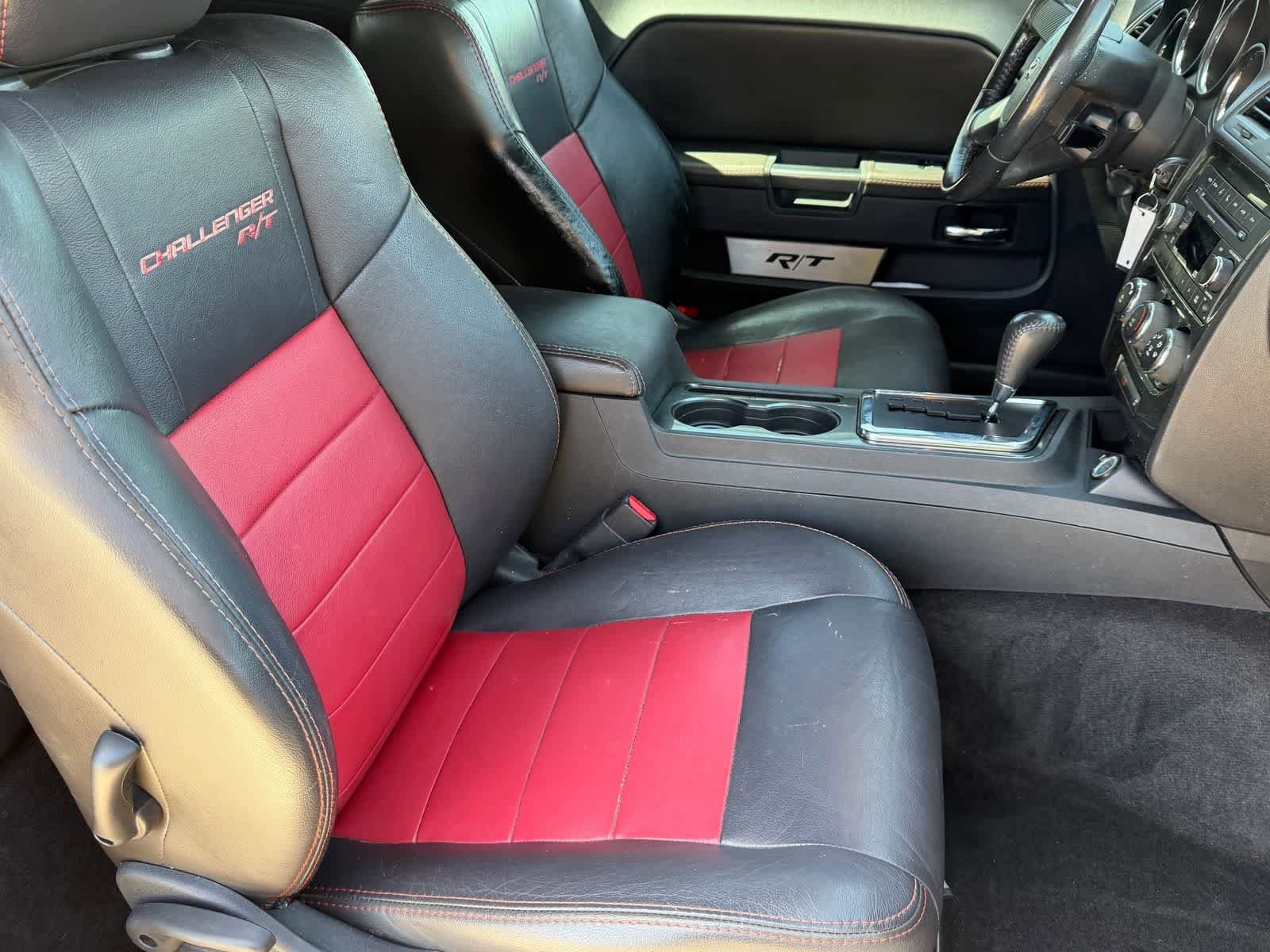 Used 2010 Dodge Challenger R/T RWD image 10