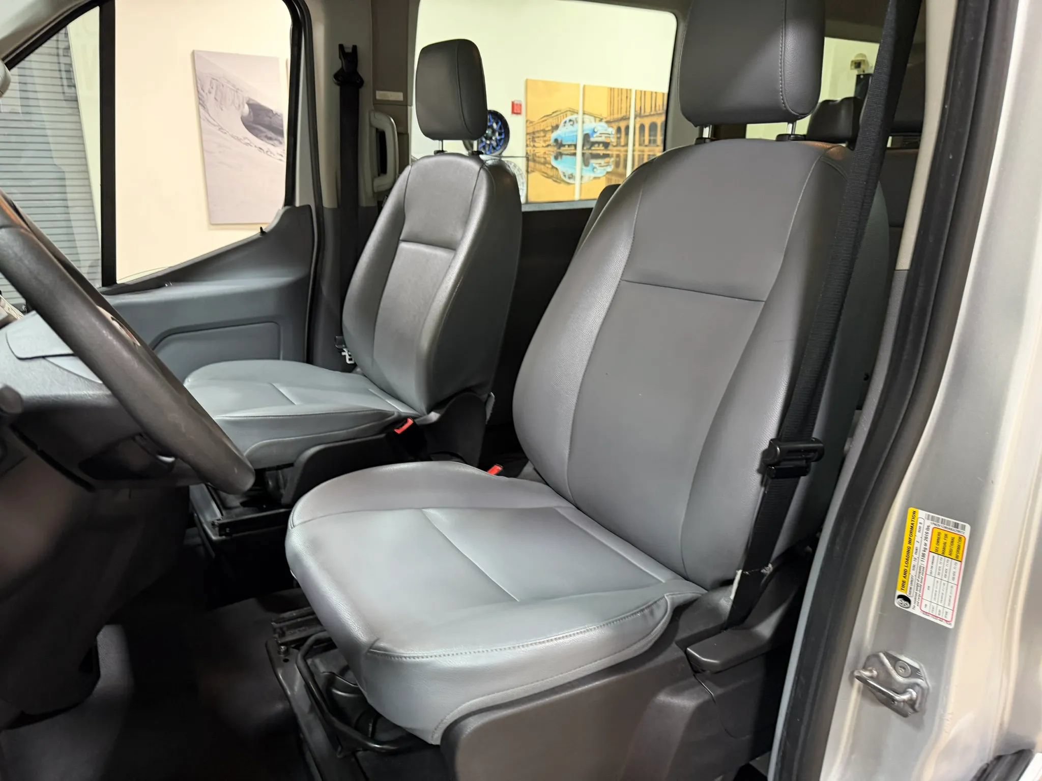 Used 2019 Ford Transit 150 XL RWD image 37