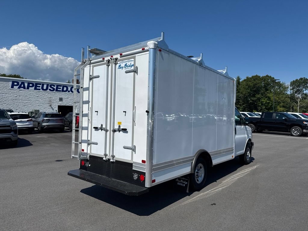 New 2025 Chevrolet Express 3500 w/ Power Convenience Package RWD image 4