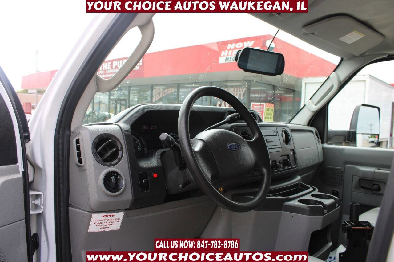 Used 2012 Ford E-450 and Econoline 450 Super Duty image 11