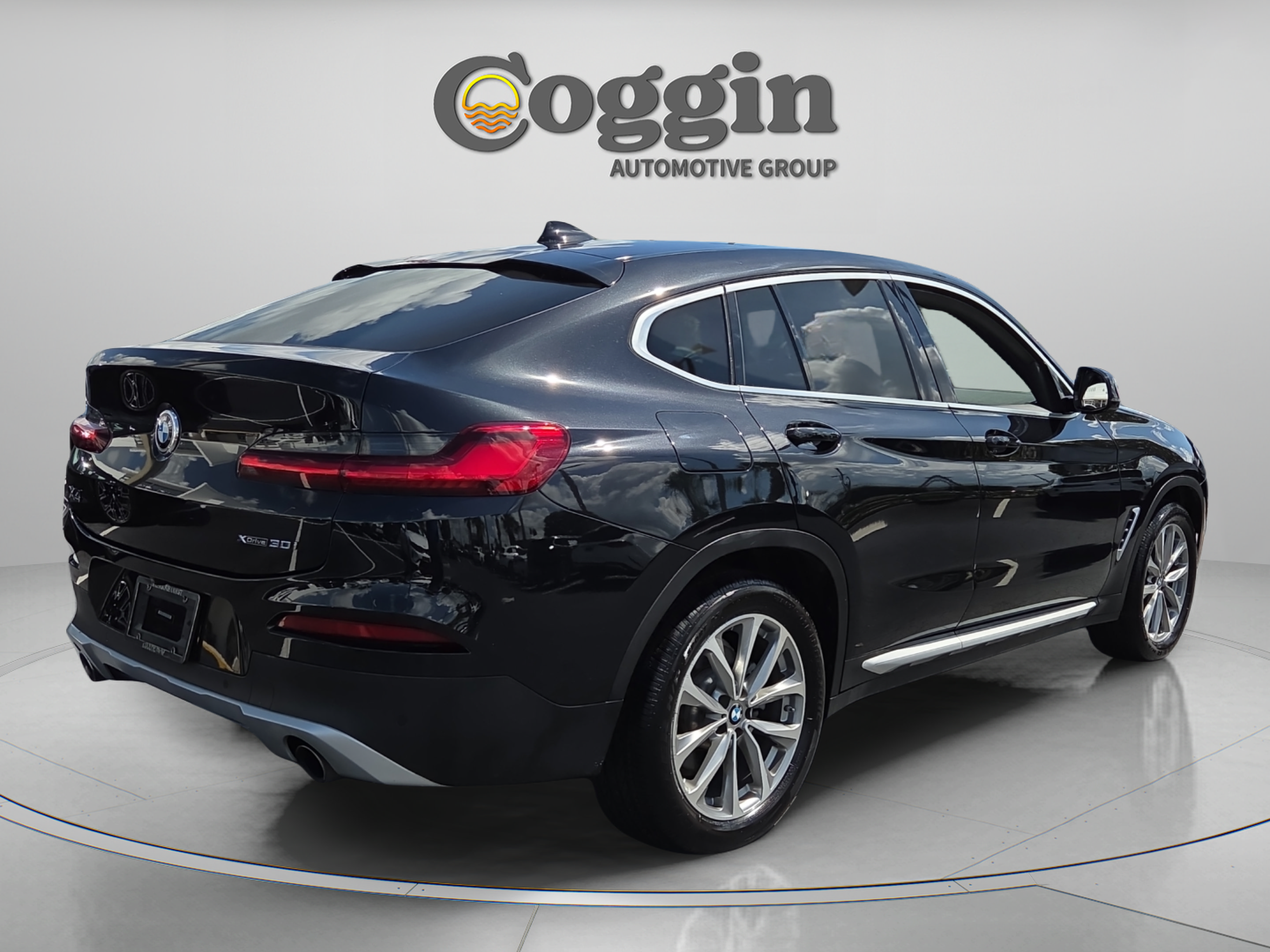 Used 2019 BMW X4 xDrive30i w/ Driving Assistance Package AWD/4WD image 5