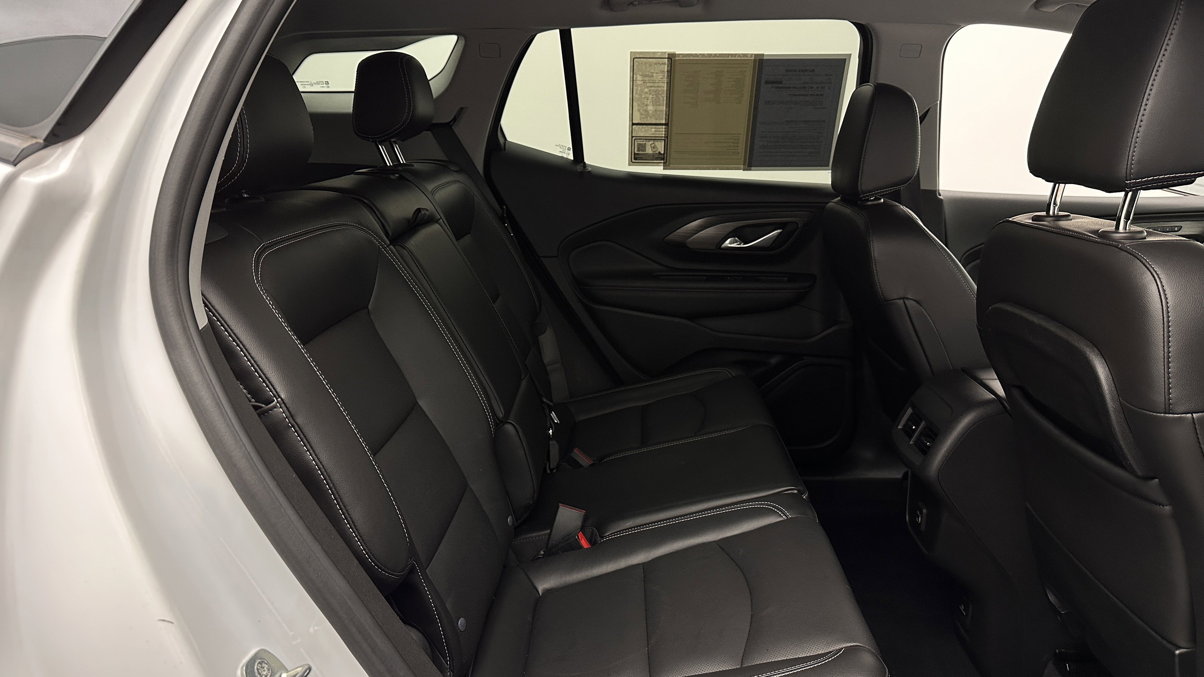 Used 2022 GMC Terrain SLT image 35