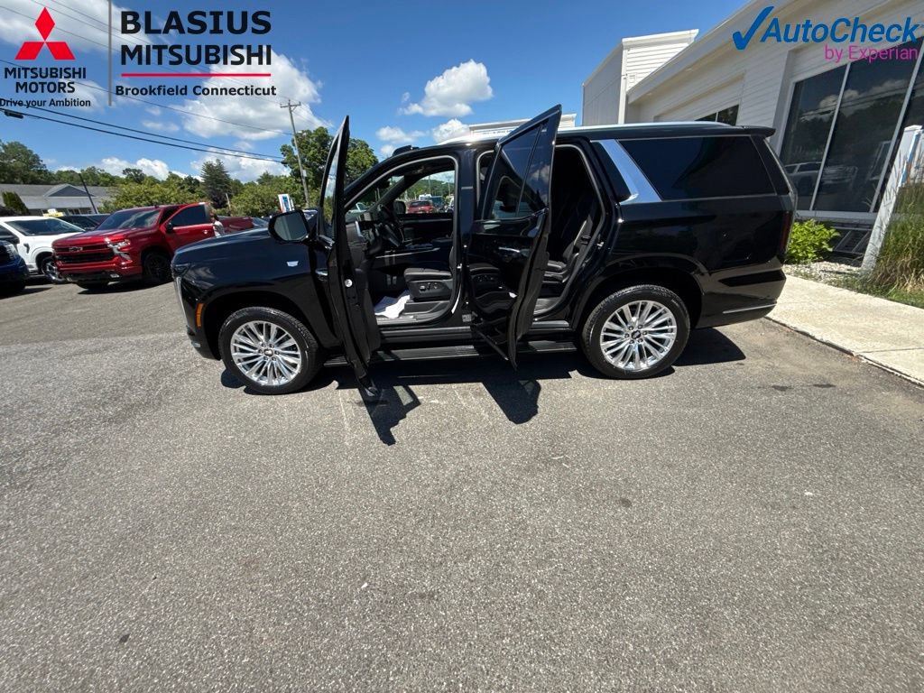 Used 2026 Cadillac Escalade Luxury AWD/4WD image 69