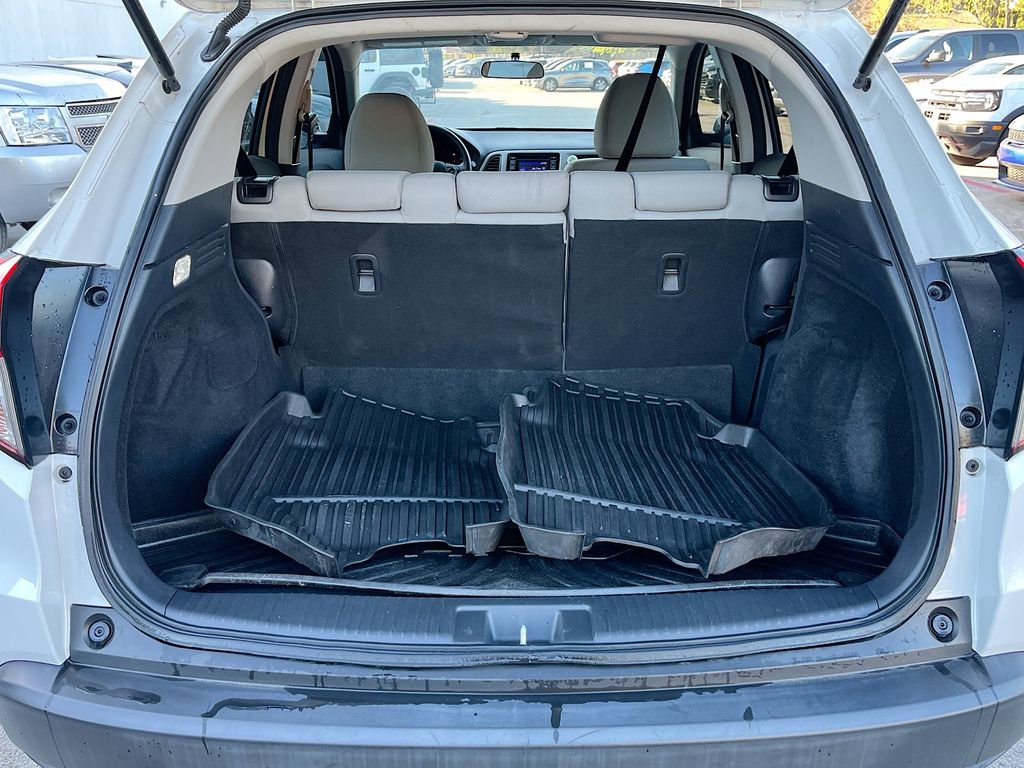Used 2022 Honda HR-V LX image 23