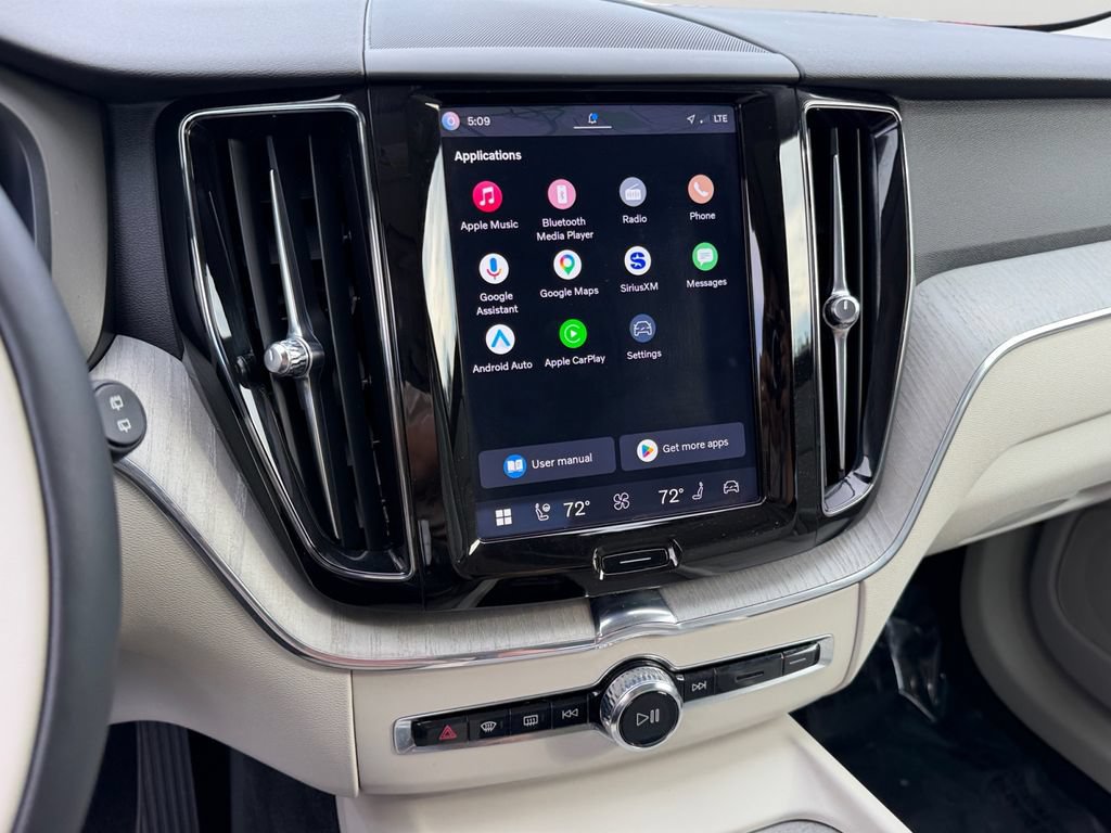 Certified 2024 Volvo XC60 B5 Plus w/ Climate Package AWD/4WD image 23