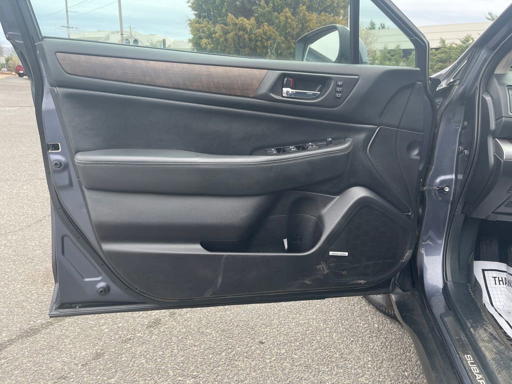 Used 2016 Subaru Outback 2.5i Limited image 16