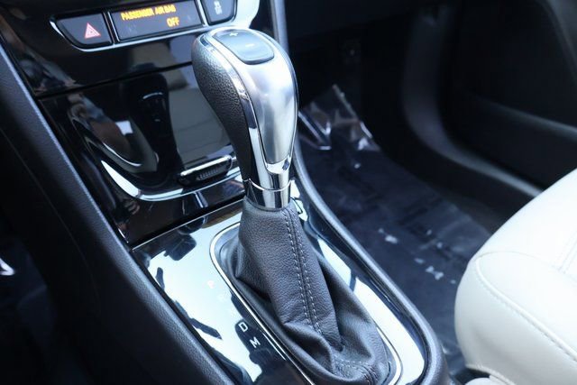 Used 2019 Buick Encore Essence image 25