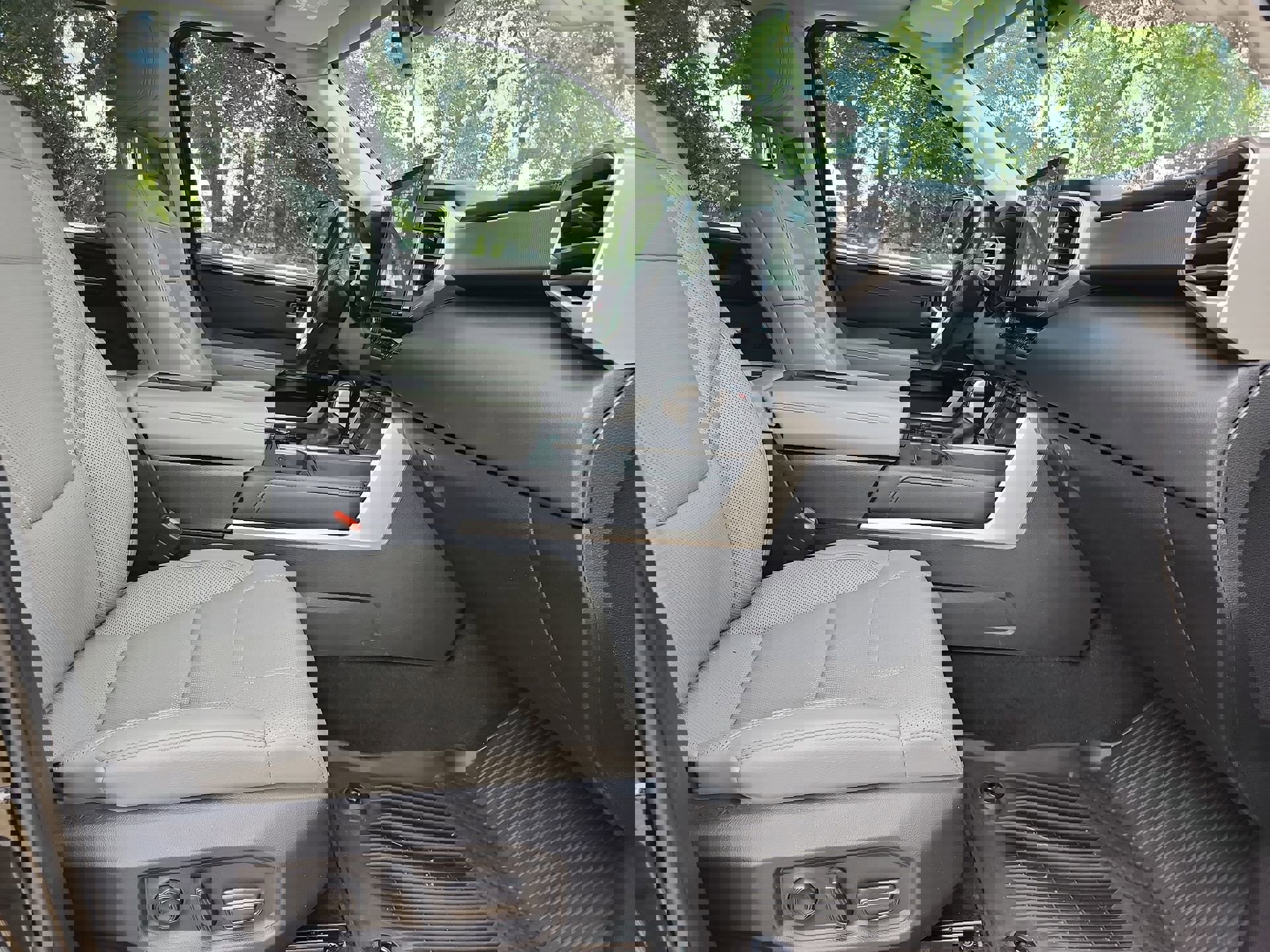 Used 2023 Toyota Tundra Limited image 17