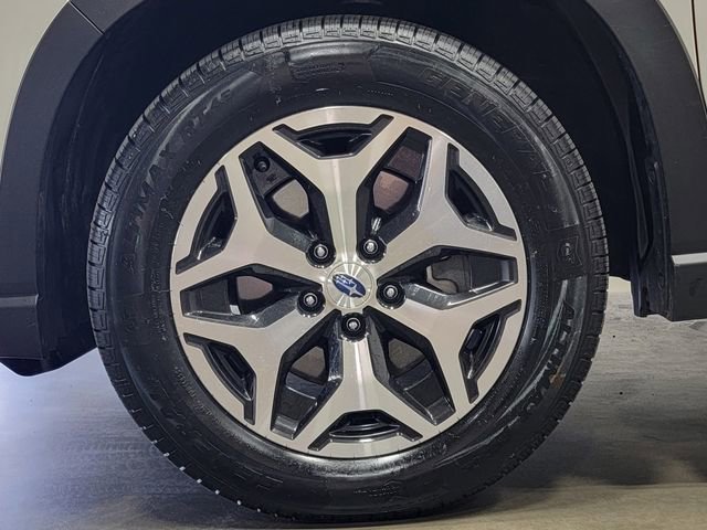 Certified 2023 Subaru Forester Premium AWD/4WD image 10