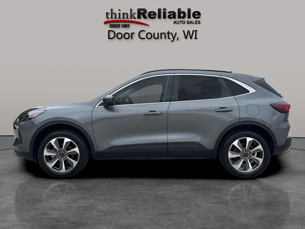 Used 2025 Ford Escape Platinum AWD/4WD image 2