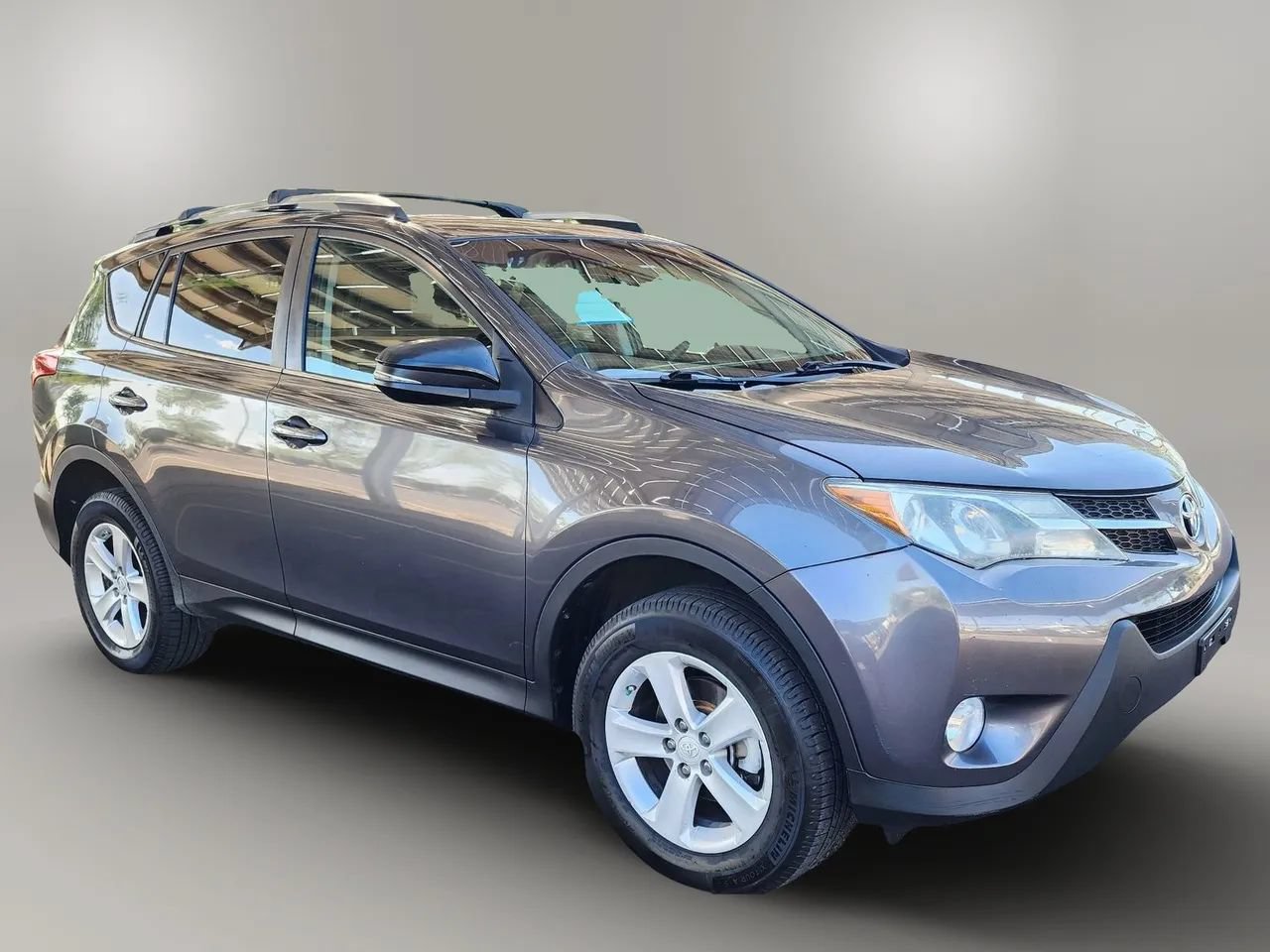 Used 2014 Toyota RAV4 XLE AWD/4WD image 2