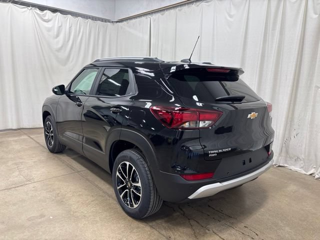 New 2026 Chevrolet TrailBlazer LT w/ LT Cold Weather Package AWD/4WD image 6