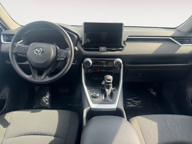 Used 2025 Toyota RAV4 XLE image 10