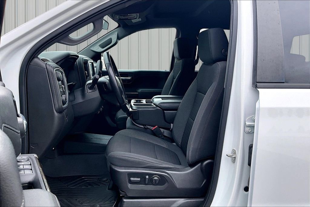 Used 2022 Chevrolet Silverado 1500 LT AWD/4WD image 15