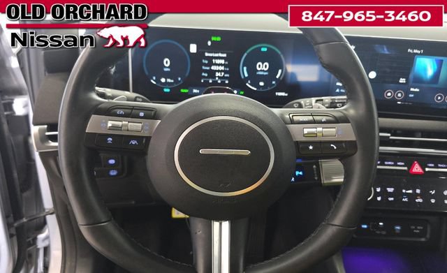 Used 2025 Hyundai Tucson Limited AWD/4WD image 9