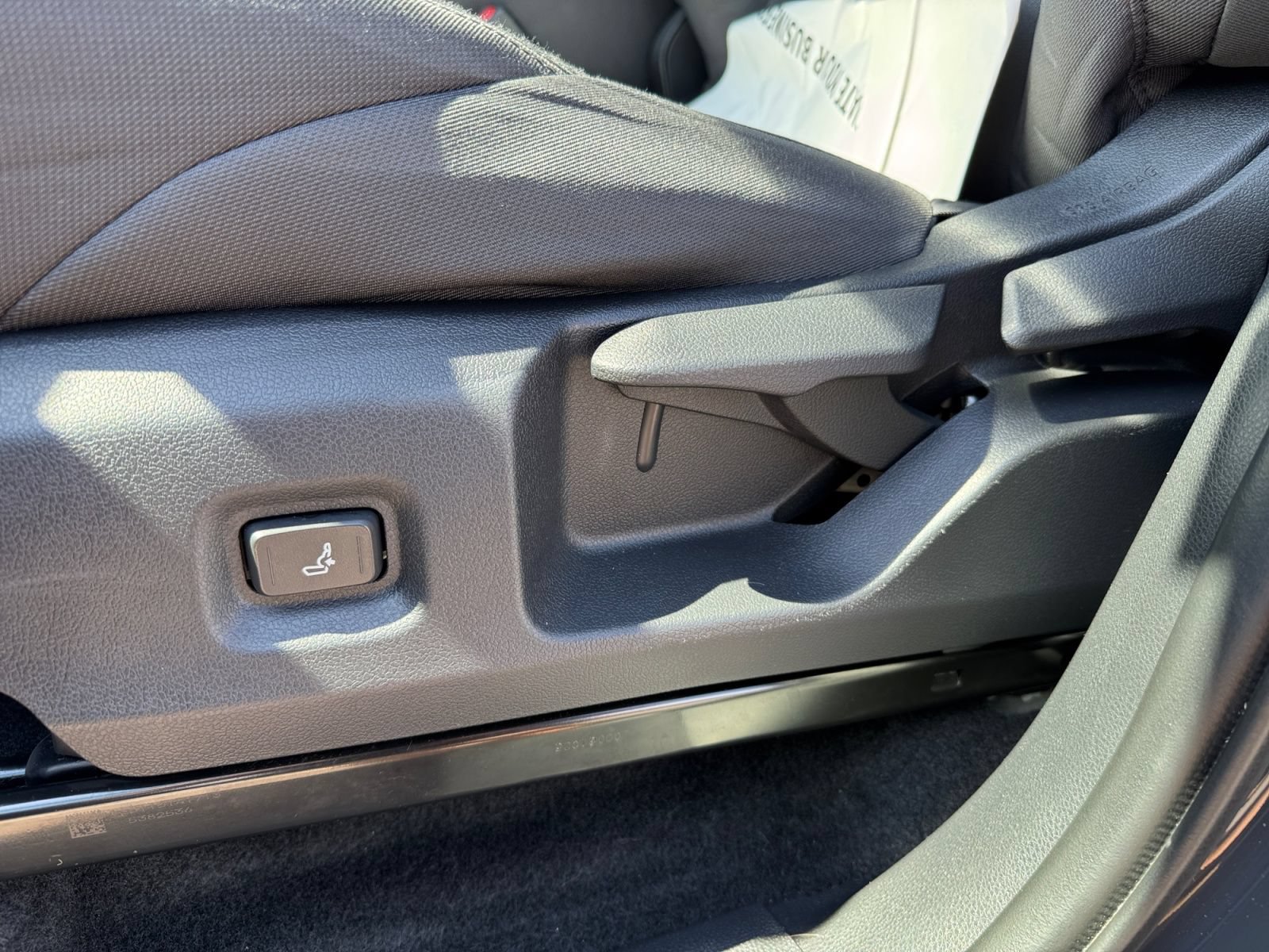 Used 2025 Toyota Tacoma SR AWD/4WD image 13