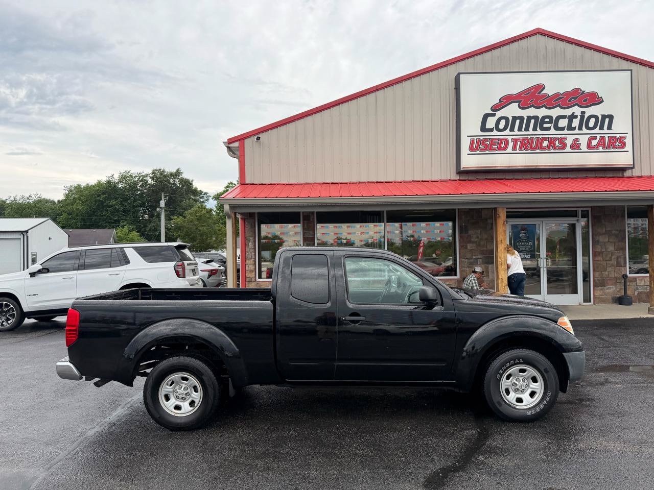 Used 2015 Nissan Frontier S RWD image 3