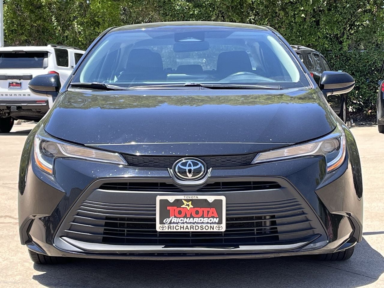 Used 2025 Toyota Corolla LE FWD image 7