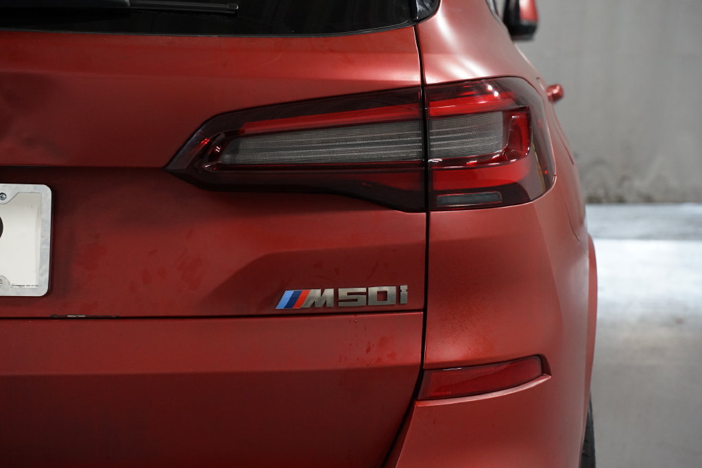 Used 2022 BMW X5 M50i w/ Executive Package AWD/4WD image 10