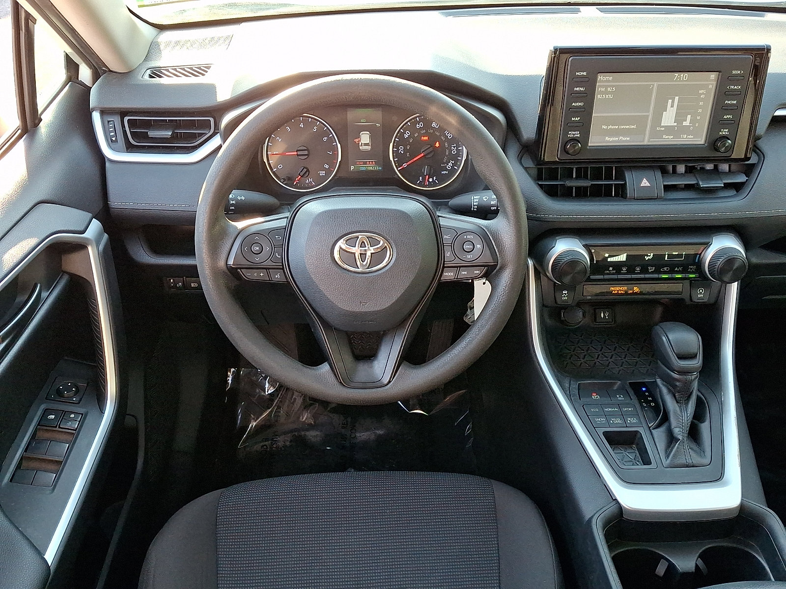Used 2019 Toyota RAV4 LE w/ All Weather Liner Package AWD/4WD image 12
